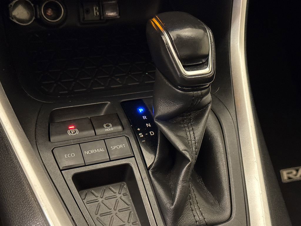 Used 2019 Toyota RAV4 XLE Premium image 27