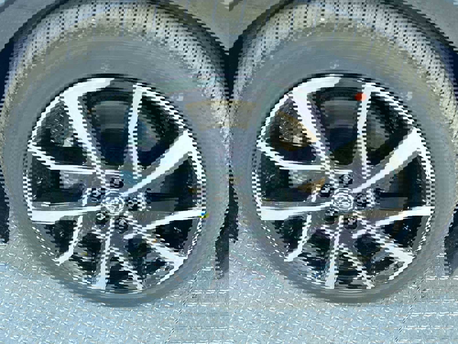 New 2026 Toyota Prius Plug-In Hybrid image 10