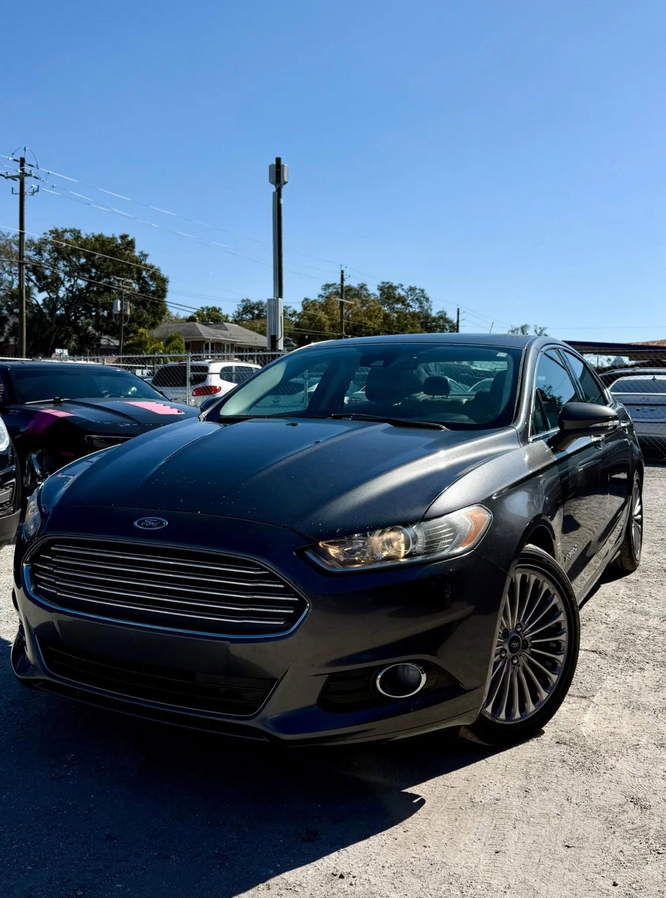 Used 2015 Ford Fusion Titanium image 2