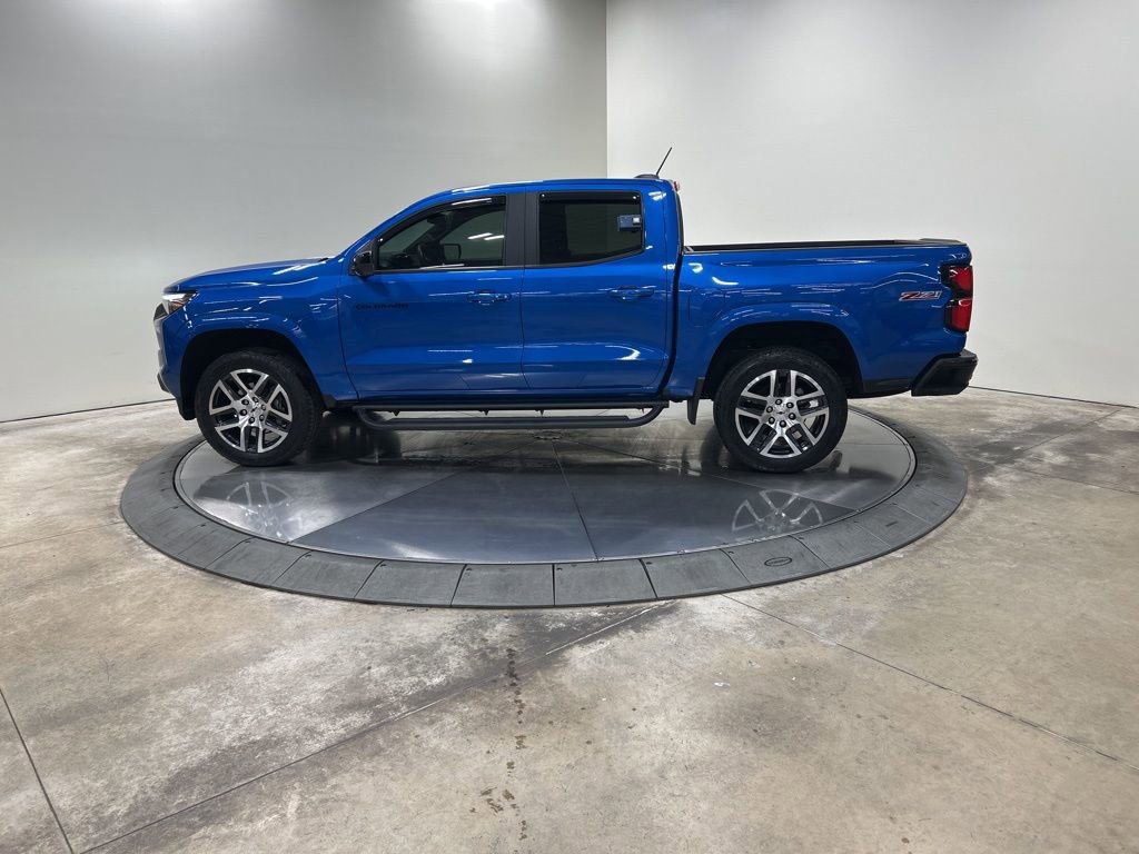 Used 2023 Chevrolet Colorado Z71 w/ Z71 Convenience Package 2 image 8