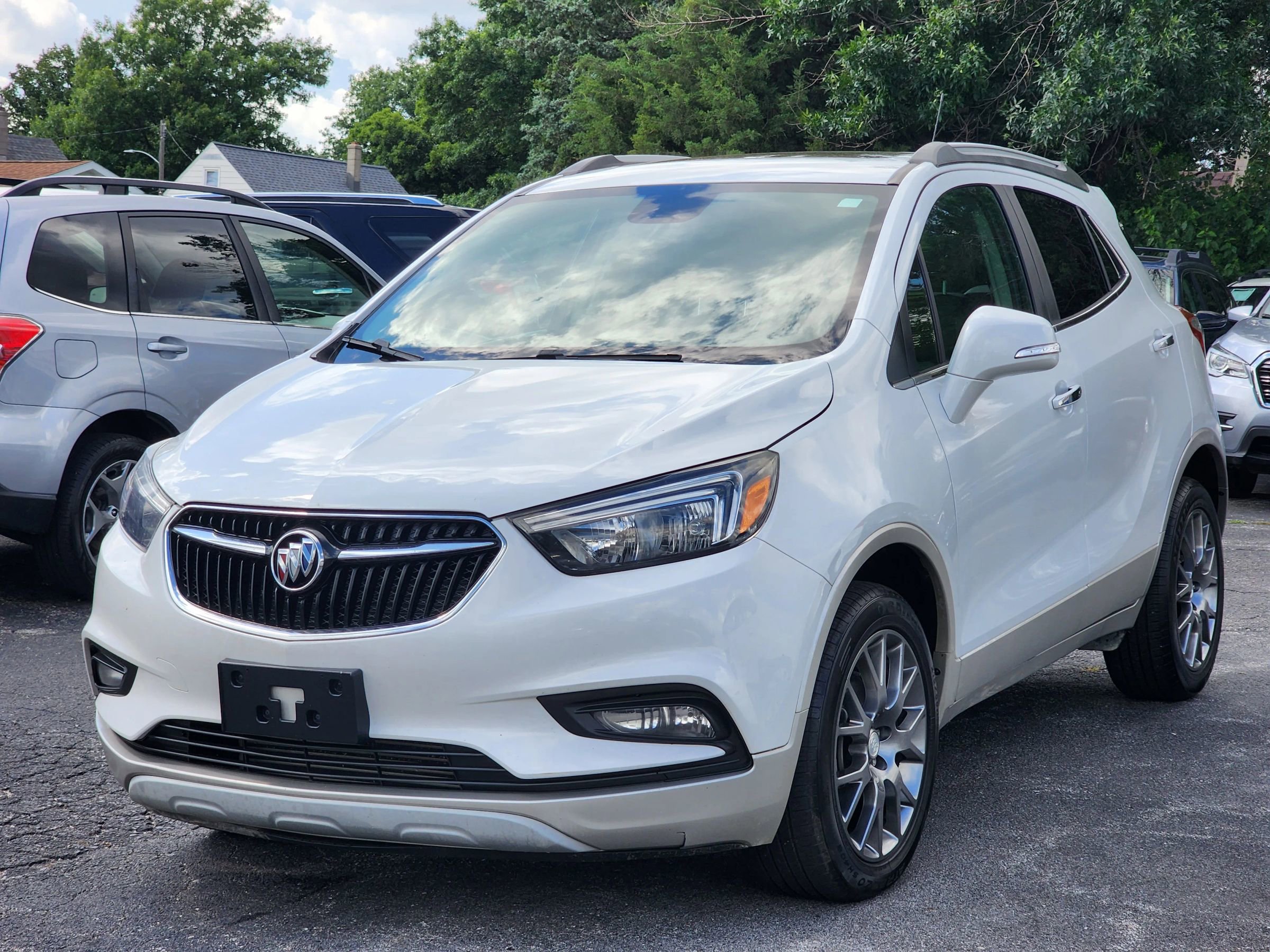 Used 2019 Buick Encore Sport Touring w/ Safety Package image 3