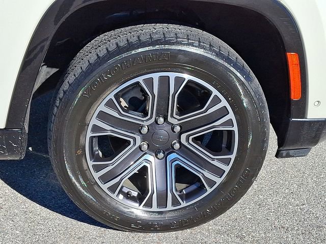 Used 2022 Jeep Wagoneer Series III w/ Flexible Seating Group image 8