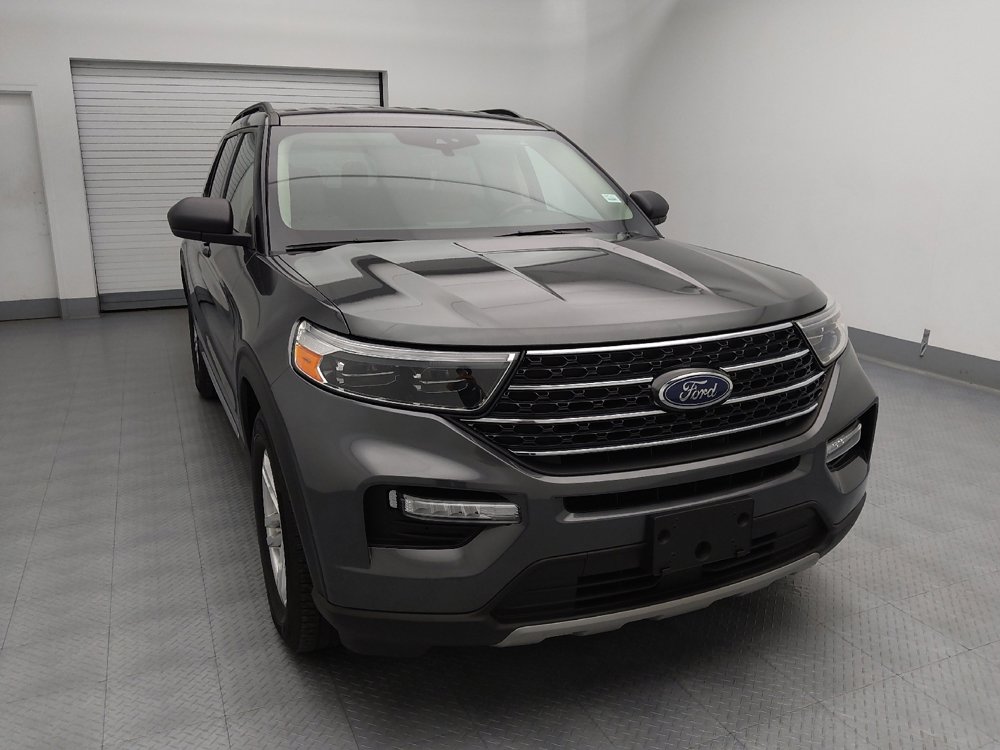 Used 2020 Ford Explorer XLT w/ Equipment Group 202A RWD image 14