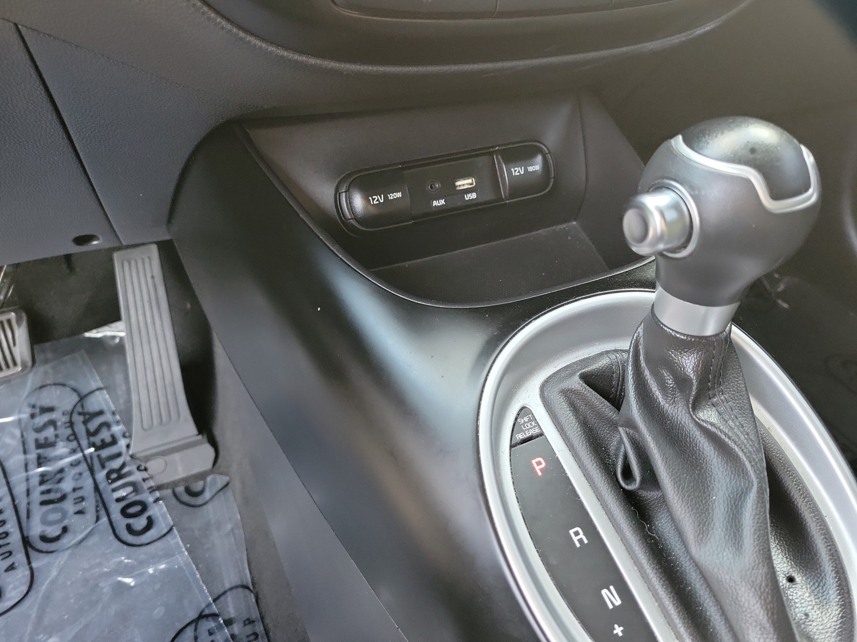 Used 2015 Kia Soul FWD image 19