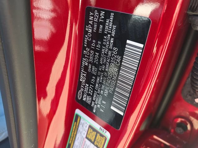 Certified 2025 Hyundai Elantra Limited FWD image 48