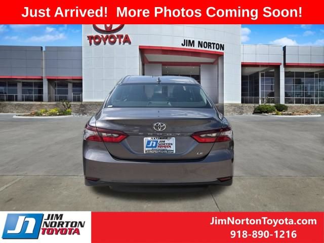 Used 2024 Toyota Camry LE FWD image 3