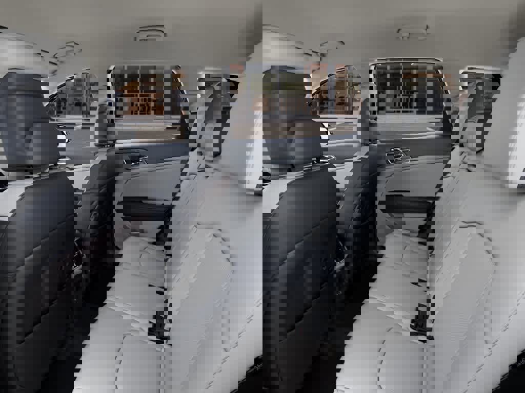 New 2026 Kia Sportage EX image 18