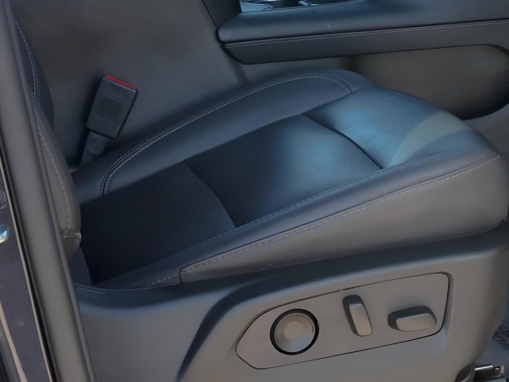 Used 2024 Chevrolet Tahoe LT image 24