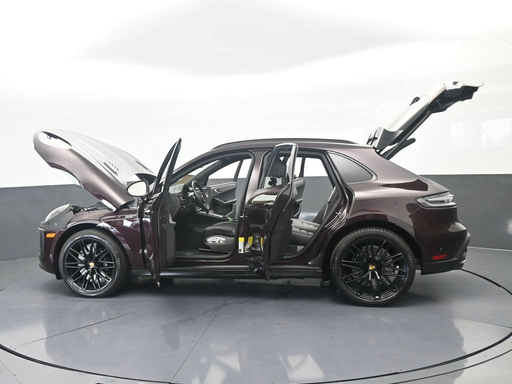 Used 2025 Porsche Macan GTS AWD/4WD image 78