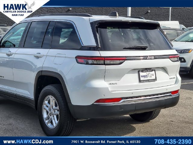 Certified 2025 Jeep Grand Cherokee Laredo AWD/4WD image 6