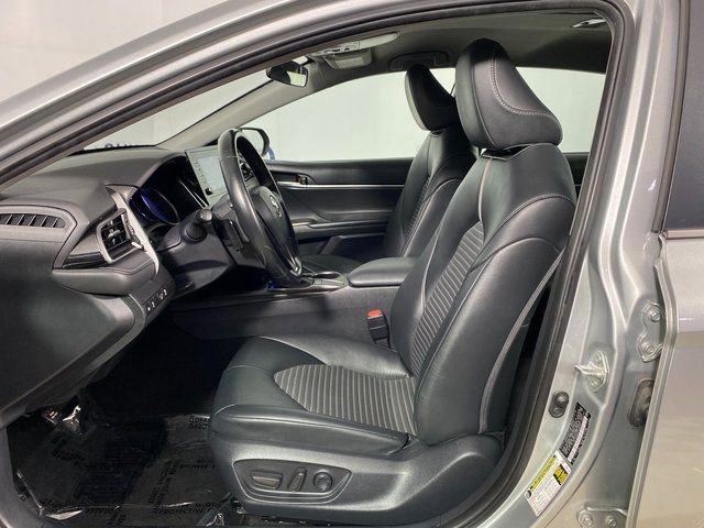 Used 2023 Toyota Camry SE image 10