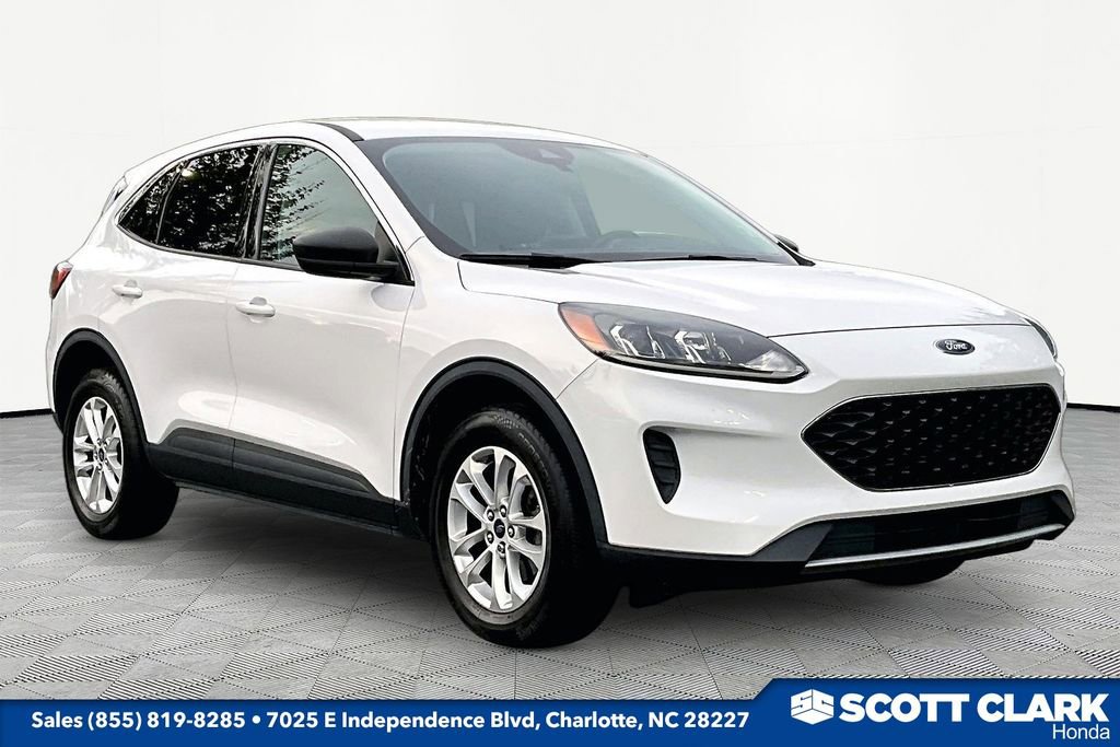 Used 2022 Ford Escape SE w/ Convenience Package