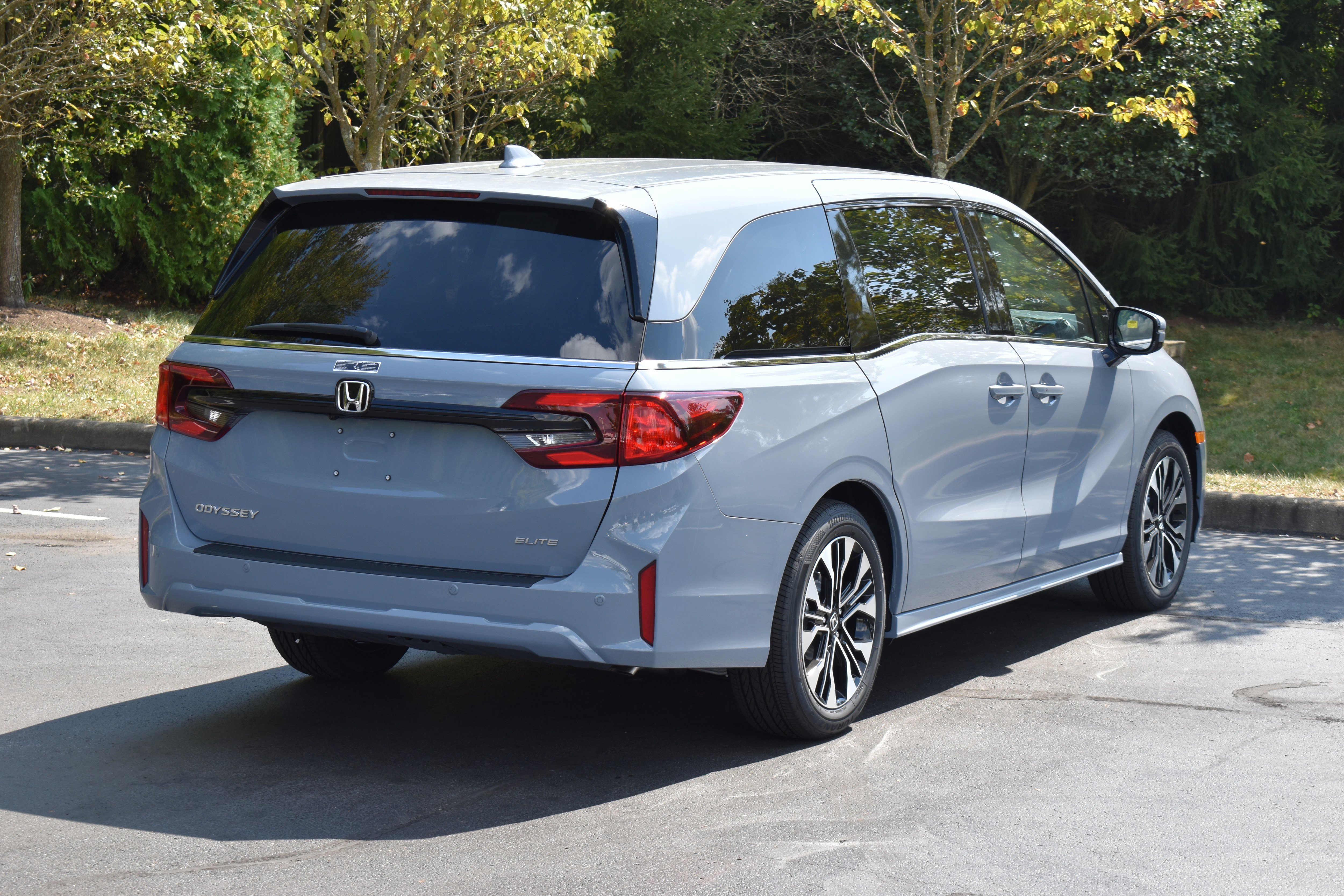 New 2026 Honda Odyssey Elite image 8