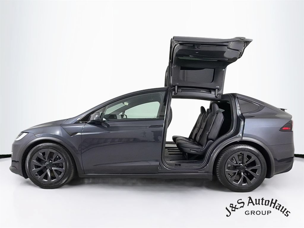 Used 2024 Tesla Model X AWD/4WD image 4