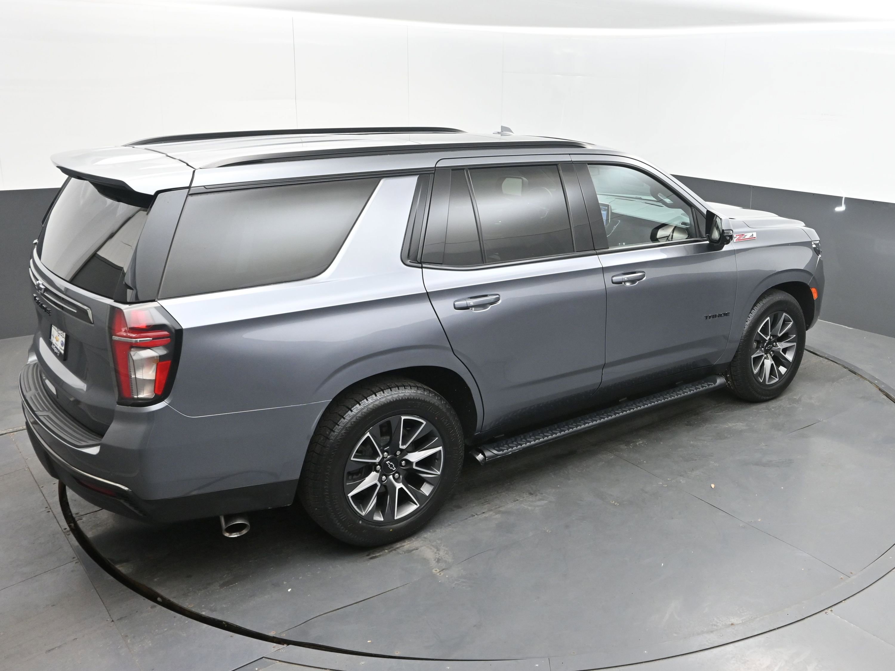 Used 2021 Chevrolet Tahoe Z71 w/ Z71 Off-Road Package AWD/4WD image 35