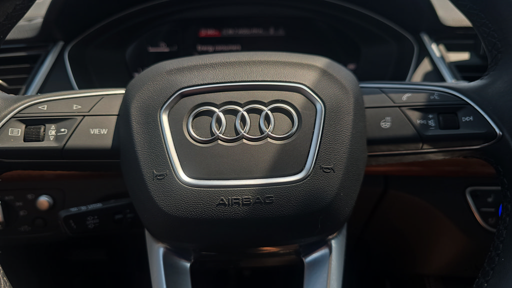 Used 2022 Audi Q5 2.0T Prestige w/ Prestige Package AWD/4WD image 12