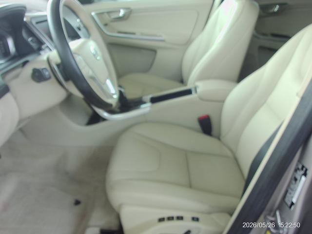 Used 2015 Volvo XC60 T6 Platinum AWD/4WD image 7