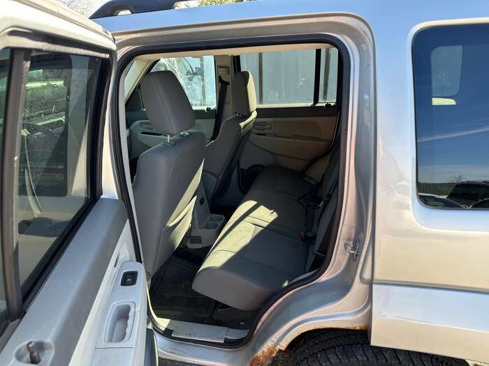 Used 2008 Jeep Liberty Sport w/ Popular Equipment Group AWD/4WD image 24