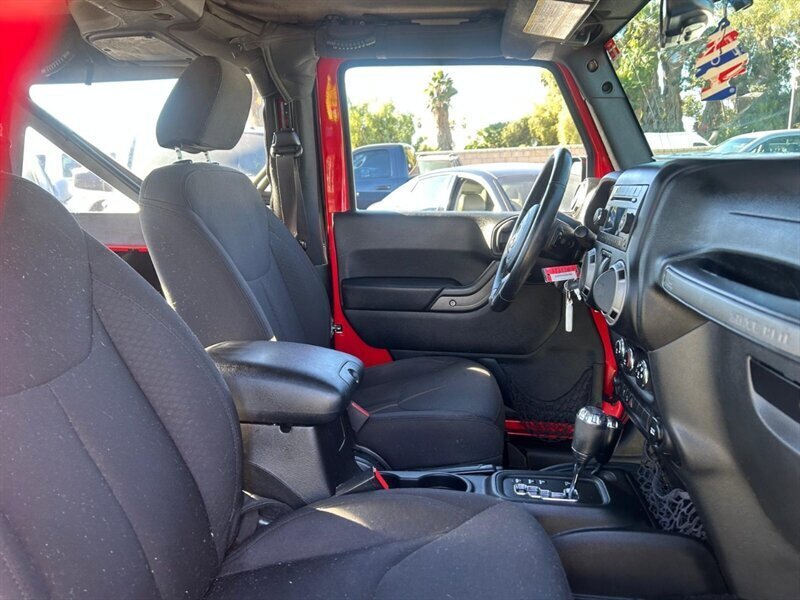 Used 2017 Jeep Wrangler Sport w/ Quick Order Package 24S AWD/4WD image 25