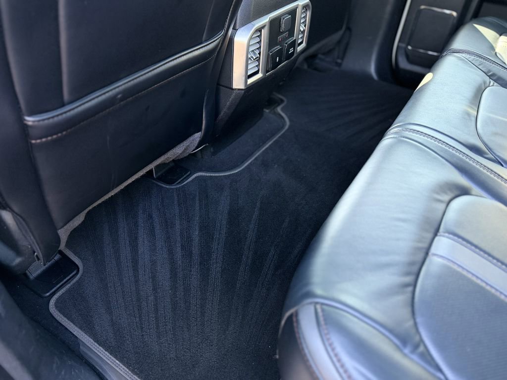 Used 2020 Ford F350 Platinum w/ FX4 Off-Road Package AWD/4WD image 24