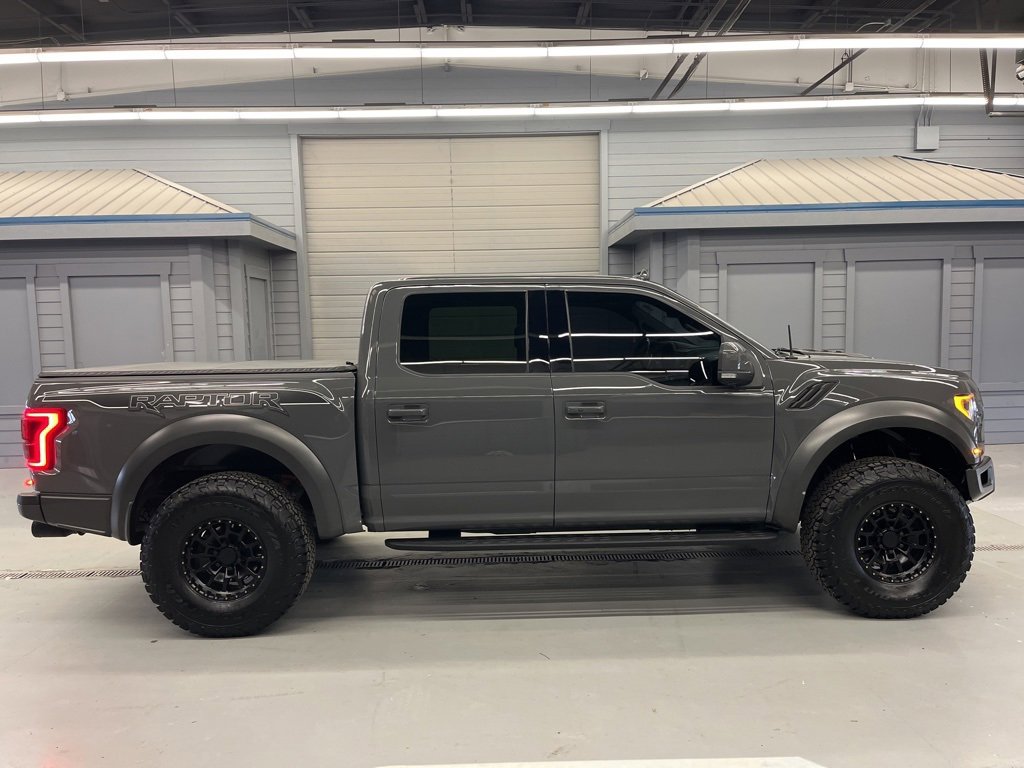Used 2020 Ford F150 Raptor w/ Equipment Group 802A Luxury image 9