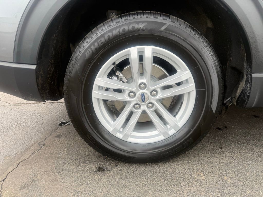 Used 2024 Ford Explorer XLT AWD/4WD image 51