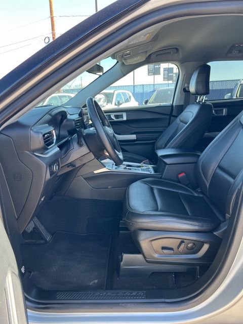 Used 2023 Ford Explorer XLT w/ Equipment Group 202A image 23