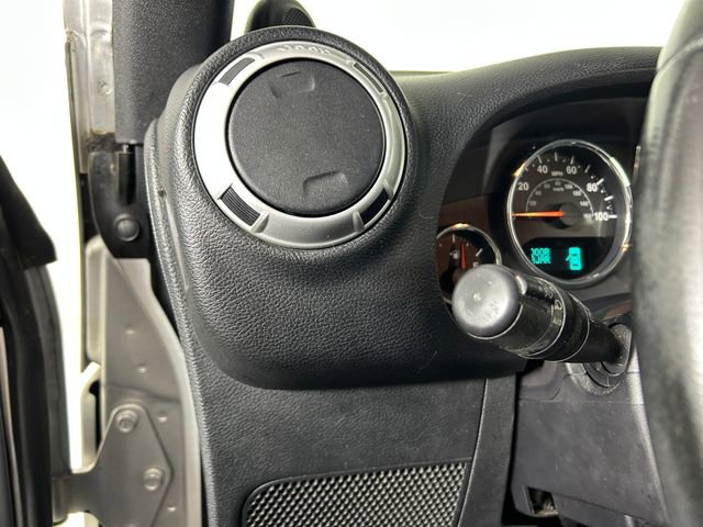Used 2012 Jeep Wrangler Unlimited Sahara w/ Connectivity Group image 21