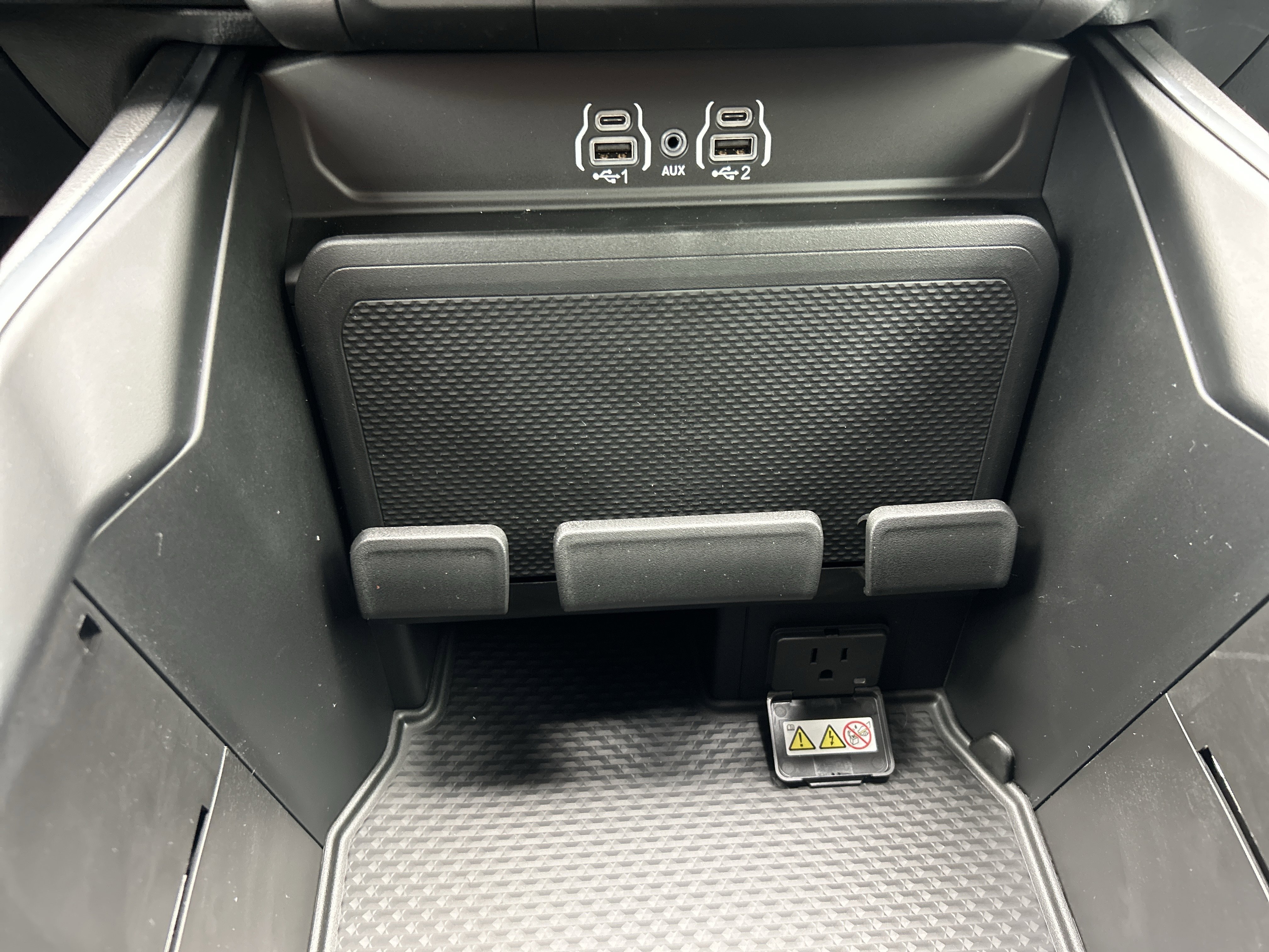 New 2026 RAM 1500 Big Horn w/ Night Edition image 24