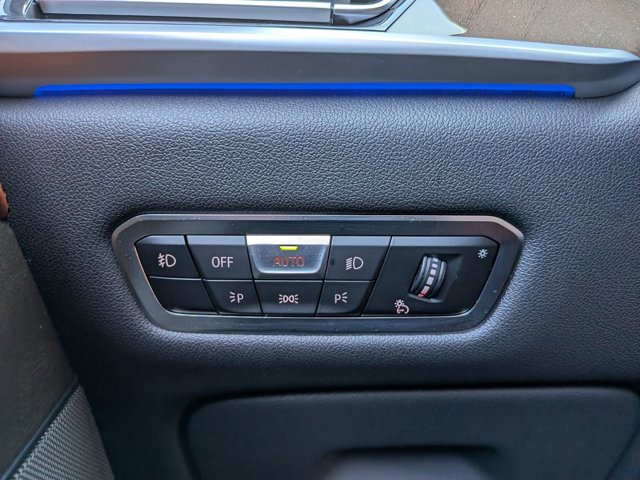 Used 2020 BMW X7 xDrive40i w/ M Sport Package image 17