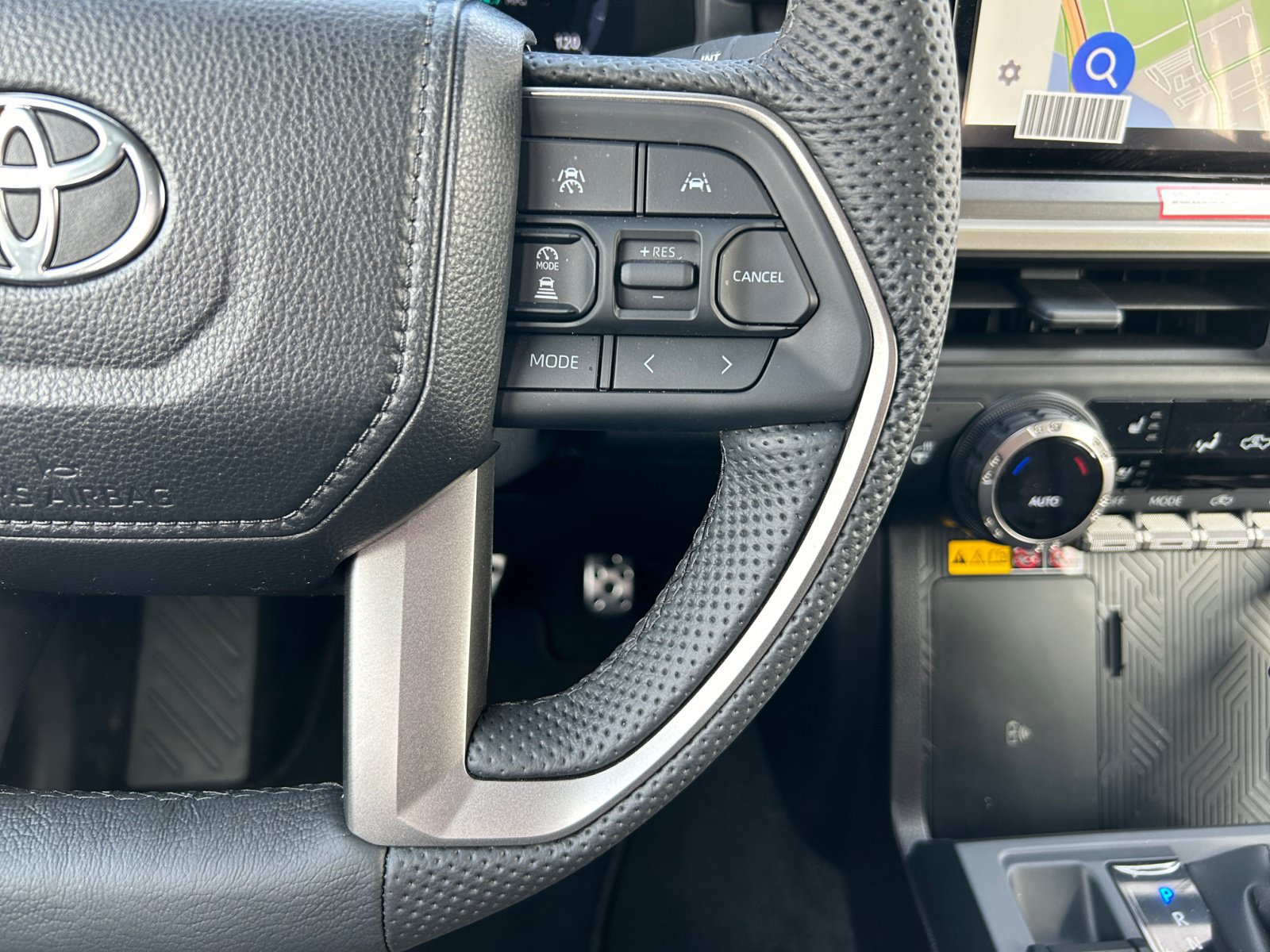 New 2024 Toyota Tacoma TRD Sport w/ TRD Sport Premium Package AWD/4WD image 21