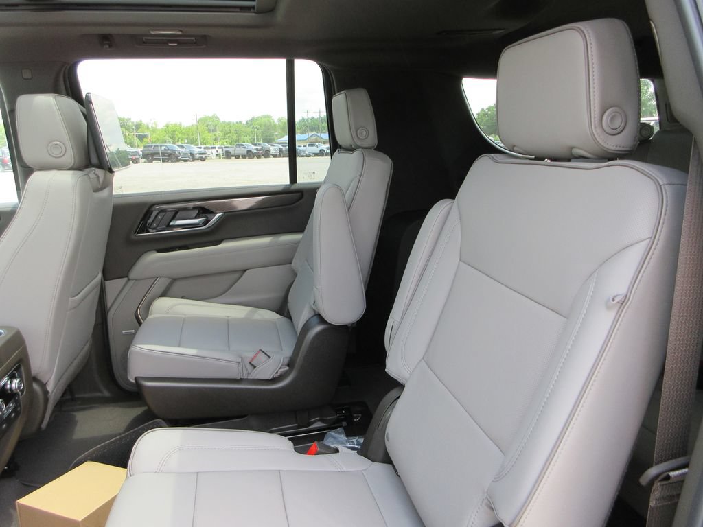 New 2026 GMC Yukon XL Elevation w/ Elevation Premium Package AWD/4WD image 12