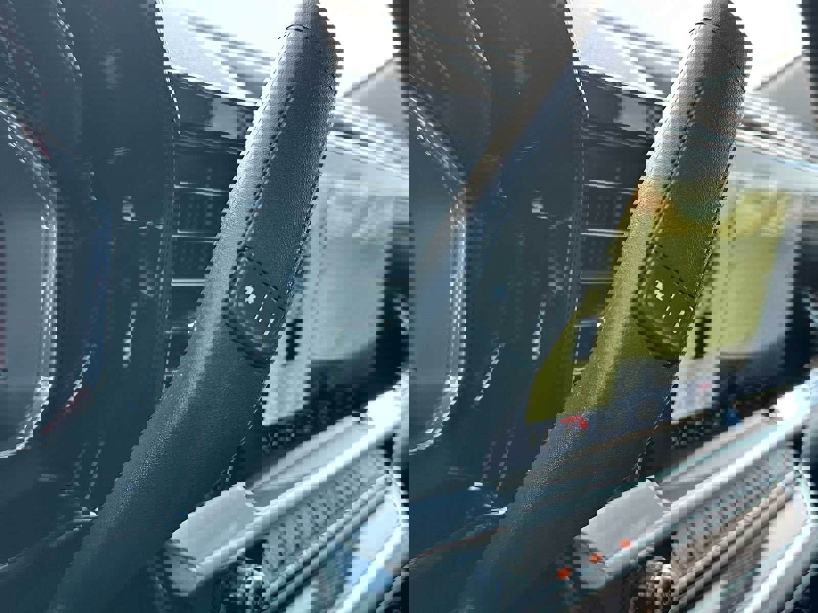 Used 2025 GMC Sierra 1500 SLE w/ X31 Off-Road Package image 36