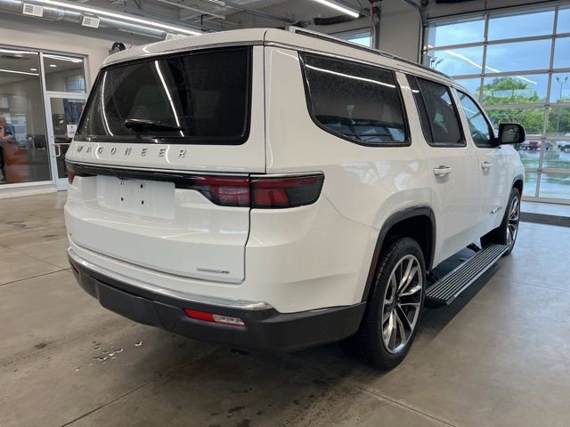 Used 2022 Jeep Wagoneer Series III w/ Premium Group I image 4