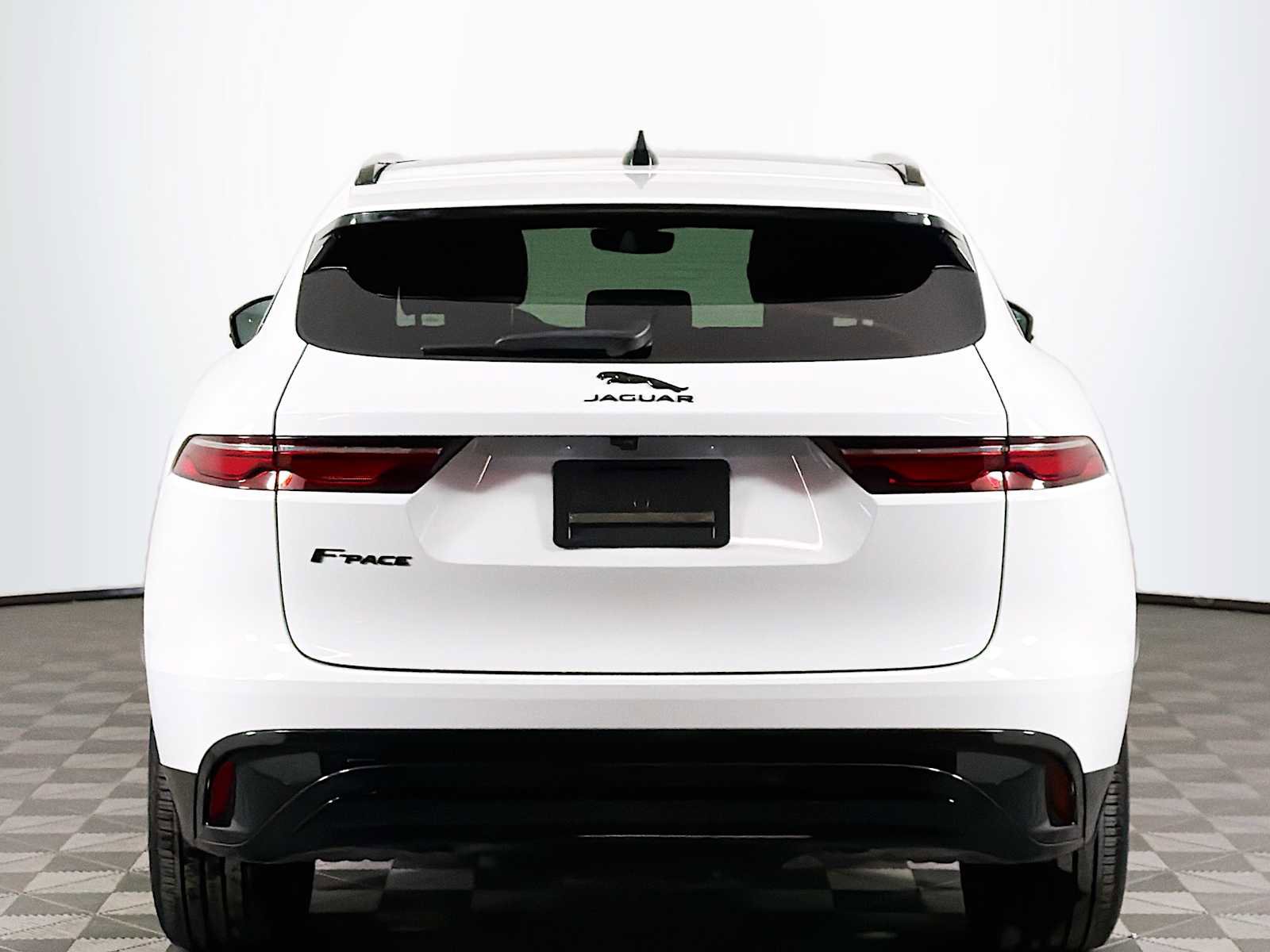 Used 2022 Jaguar F-PACE S image 6