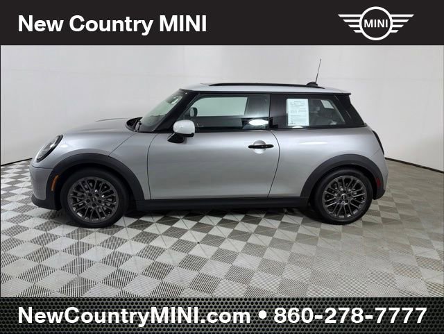 Certified 2025 MINI Cooper 2-Door Hardtop FWD image 4