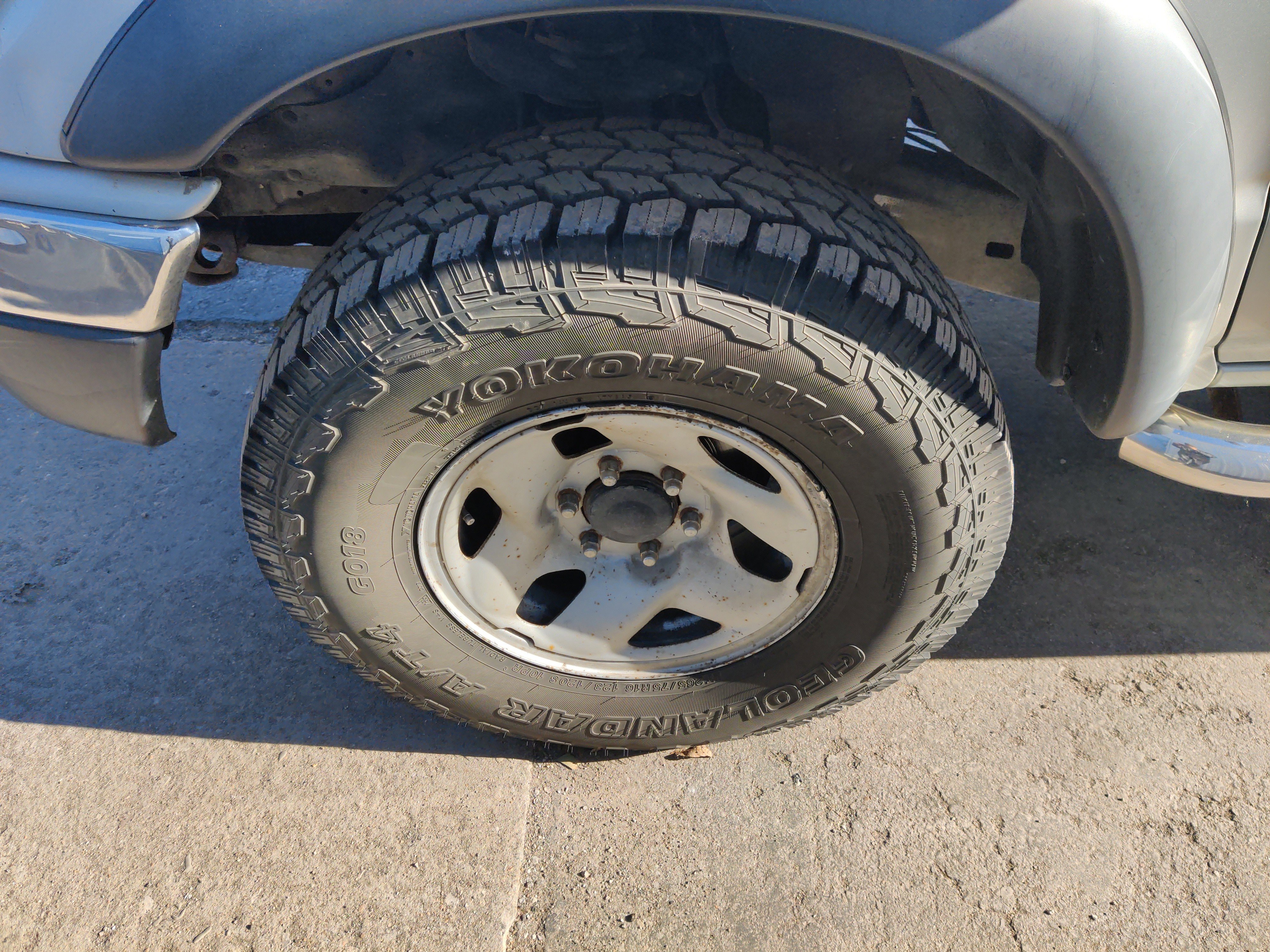 Used 2004 Toyota Tacoma 4x4 Xtracab image 9