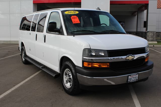Used 2020 Chevrolet Express 3500 LT w/ LT Preferred Equipment Group RWD image 2