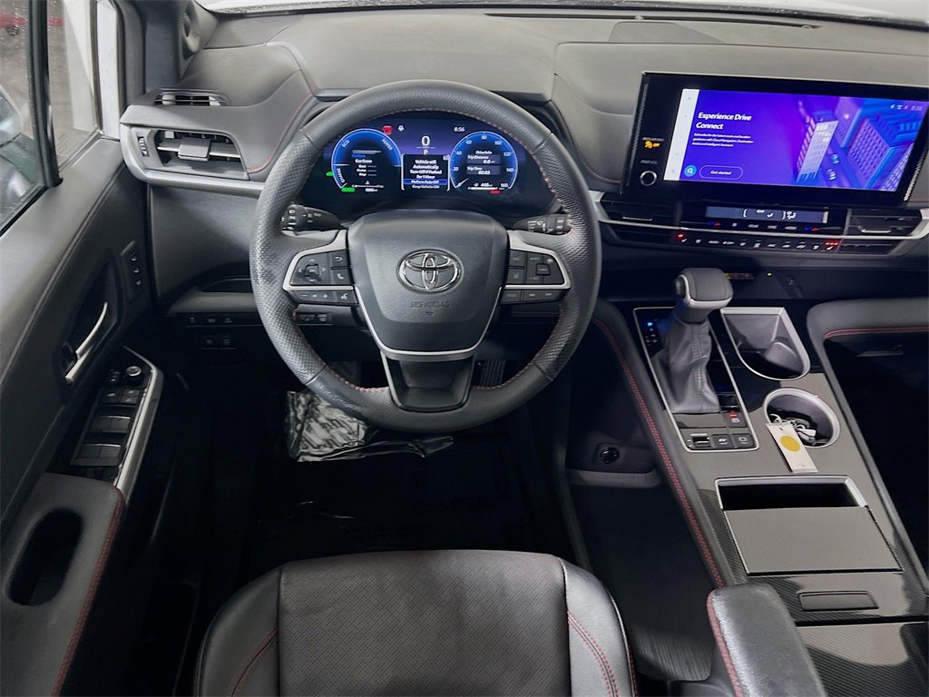Certified 2025 Toyota Sienna XSE w/ XSE Premium Package image 21