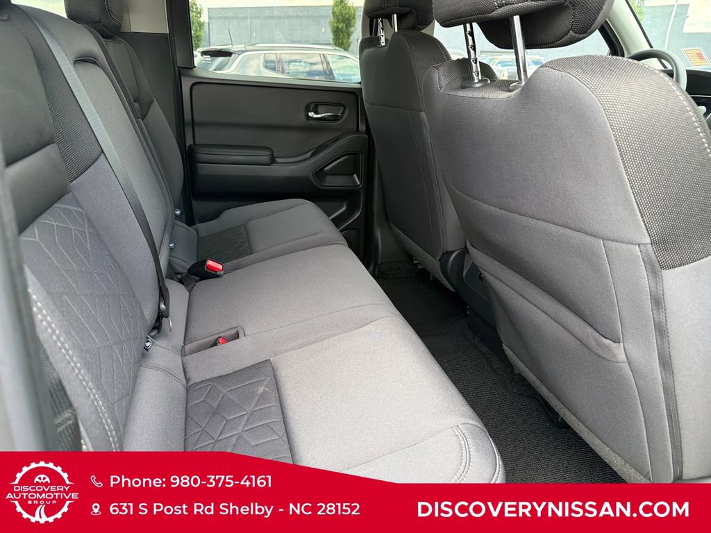 Certified 2025 Nissan Frontier SV RWD image 37