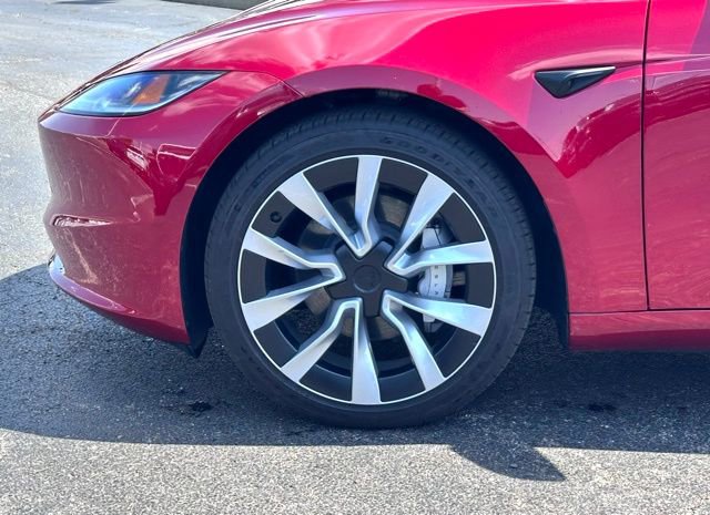 Used 2025 Tesla Model 3 Long Range AWD/4WD image 6