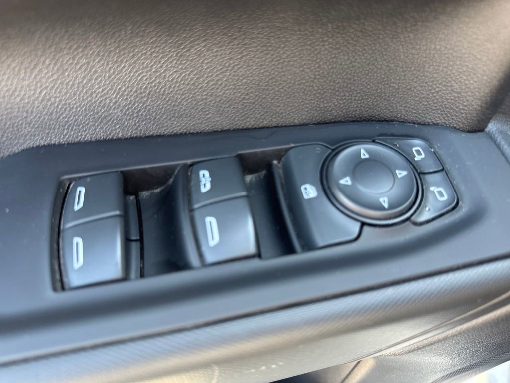 Used 2022 Chevrolet Silverado 1500 Custom w/ Safety Confidence Package image 20