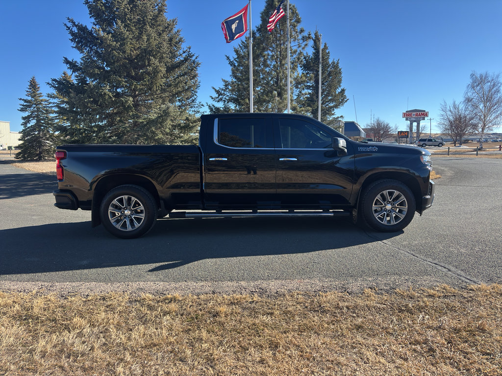 Used 2020 Chevrolet Silverado 1500 High Country image 2
