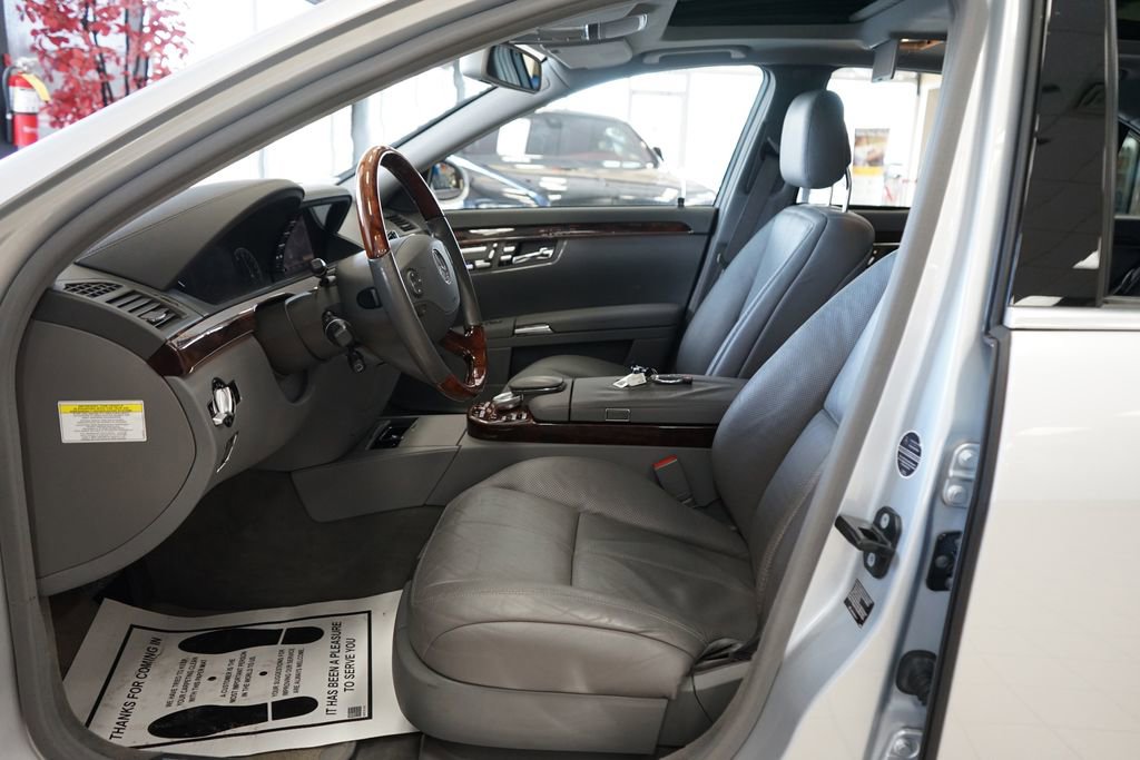 Used 2008 Mercedes-Benz S 550 4MATIC w/ AMG Sport Pkg image 27