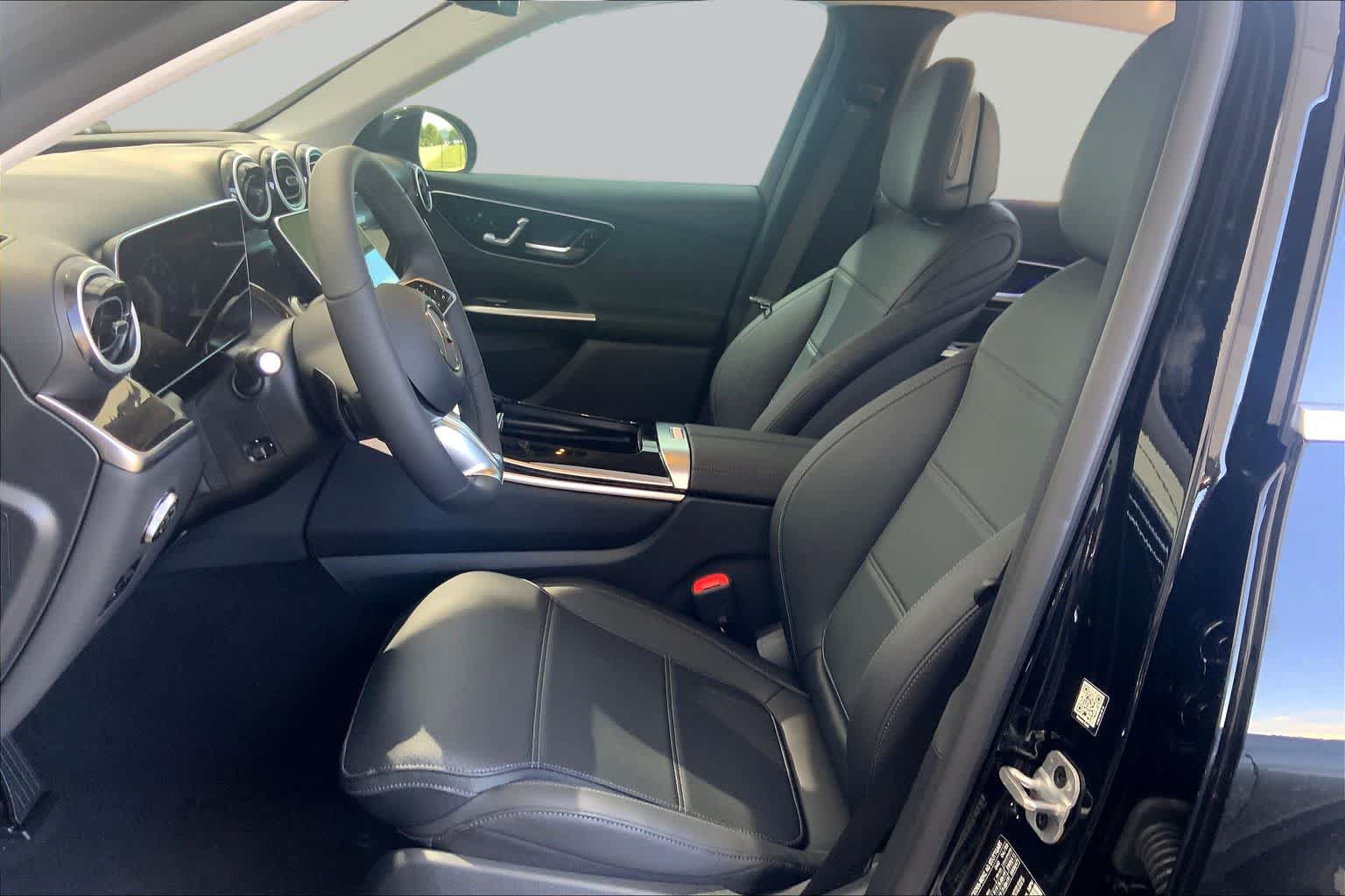 New 2025 Mercedes-Benz GLC 350e 4MATIC image 17