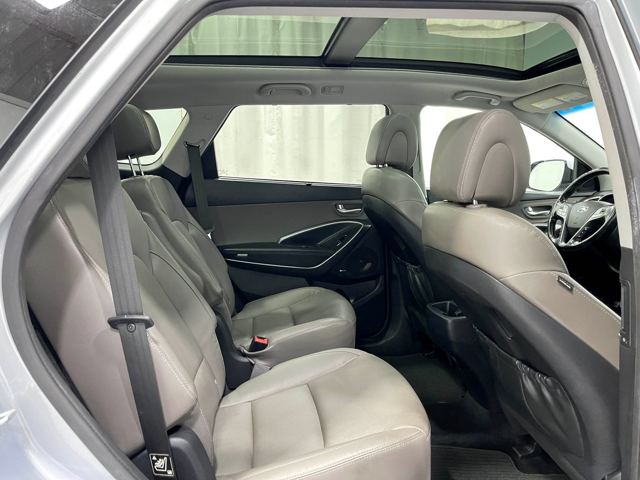 Used 2019 Hyundai Santa Fe XL AWD/4WD image 33