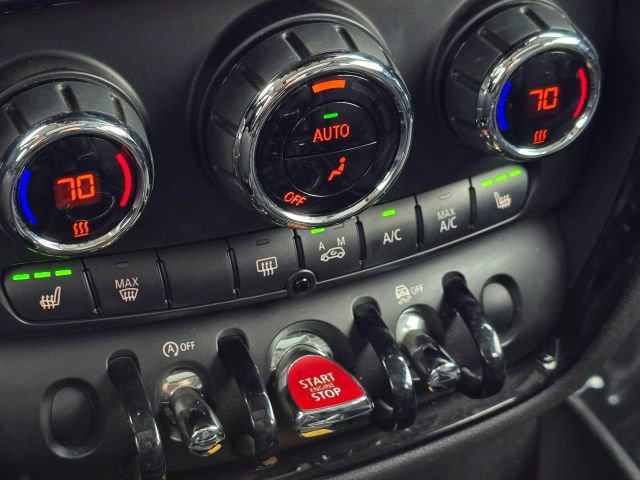 Used 2017 MINI Cooper Clubman ALL4 image 28