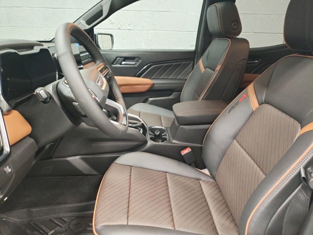 New 2026 GMC Canyon AT4 w/ Technology Plus Package image 21