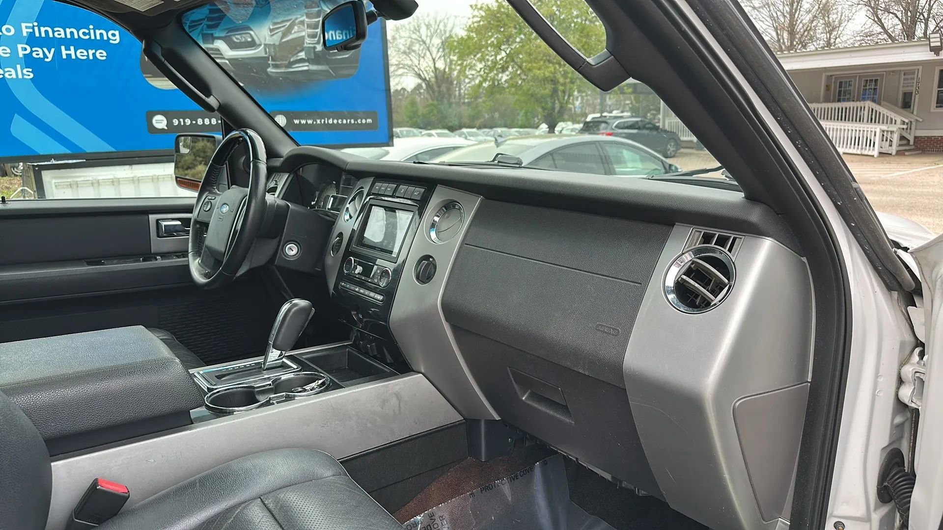 Used 2013 Ford Expedition EL Limited image 24