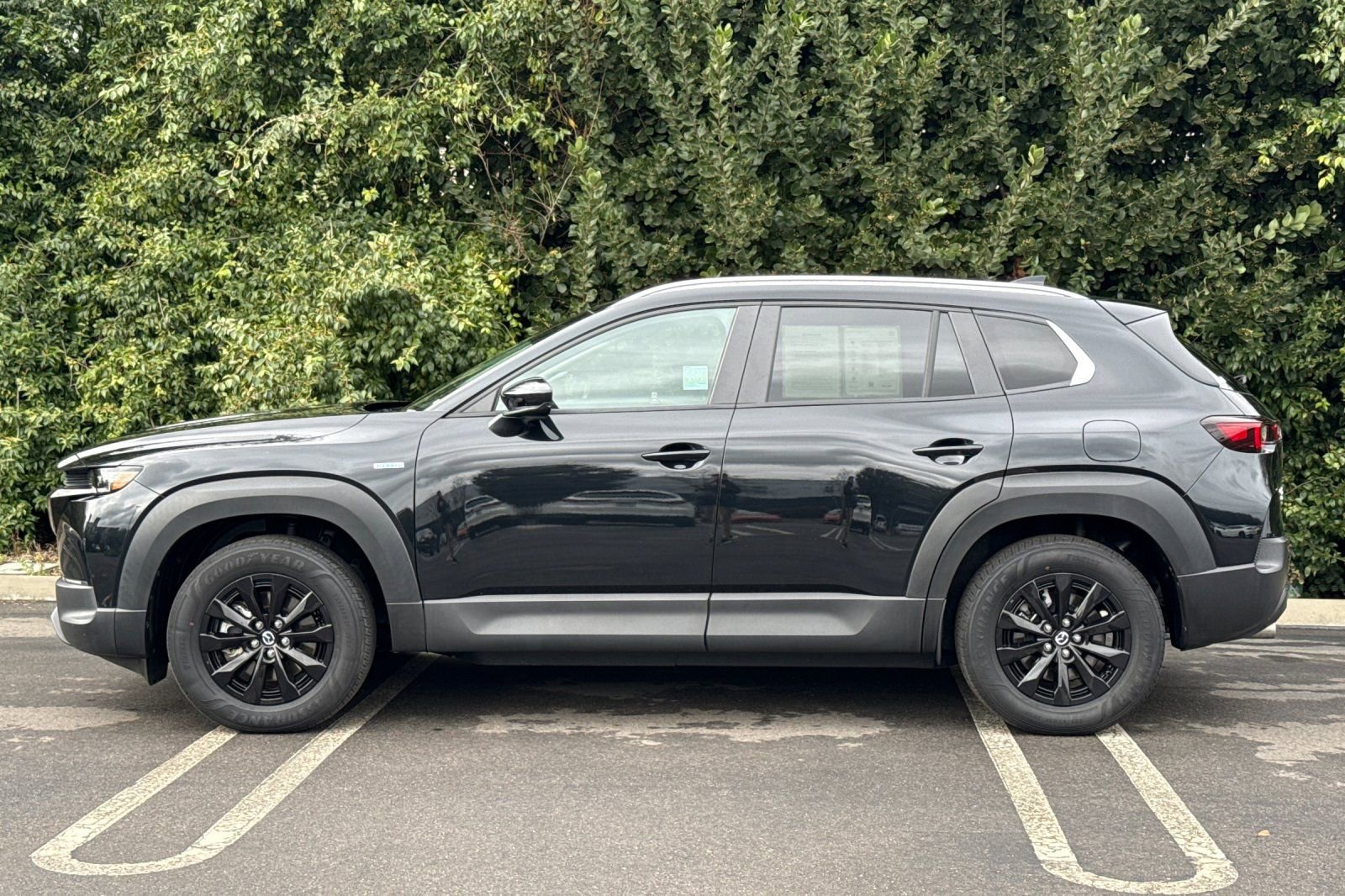 Certified 2025 MAZDA CX-50 2.5 Hybrid w/ Preferred Pkg image 8